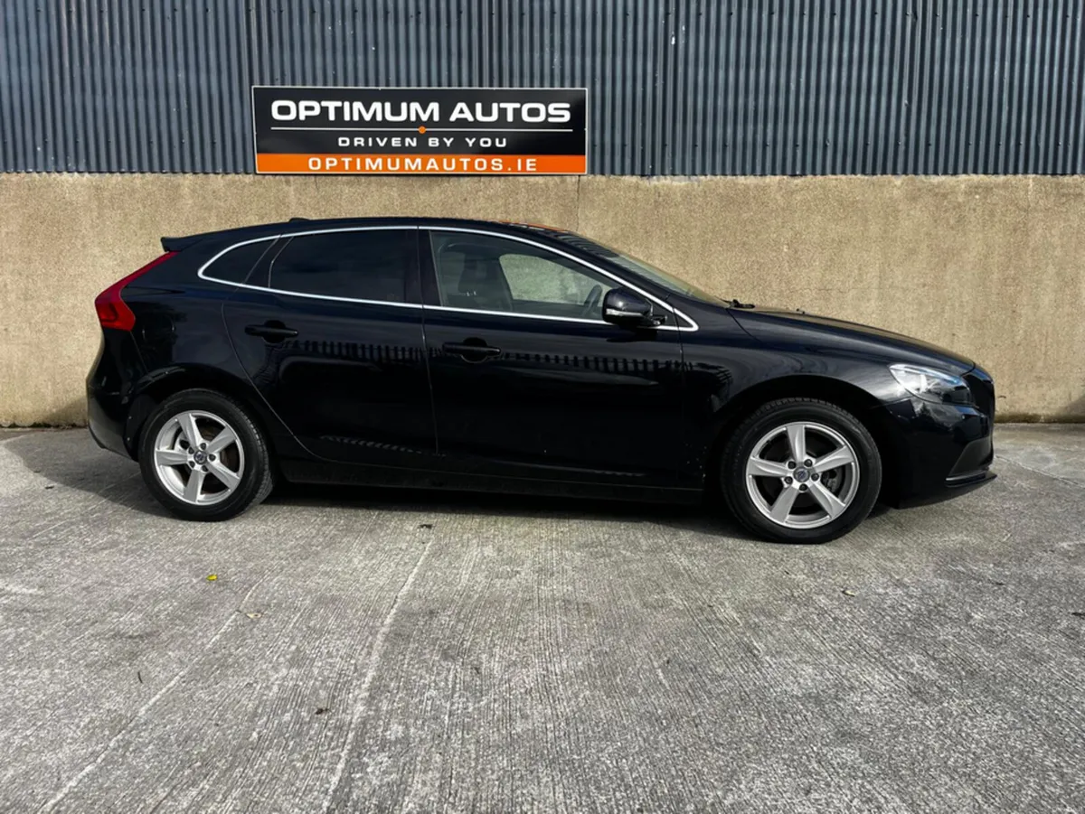 Volvo V40 Volvo V40 T4 - Image 1