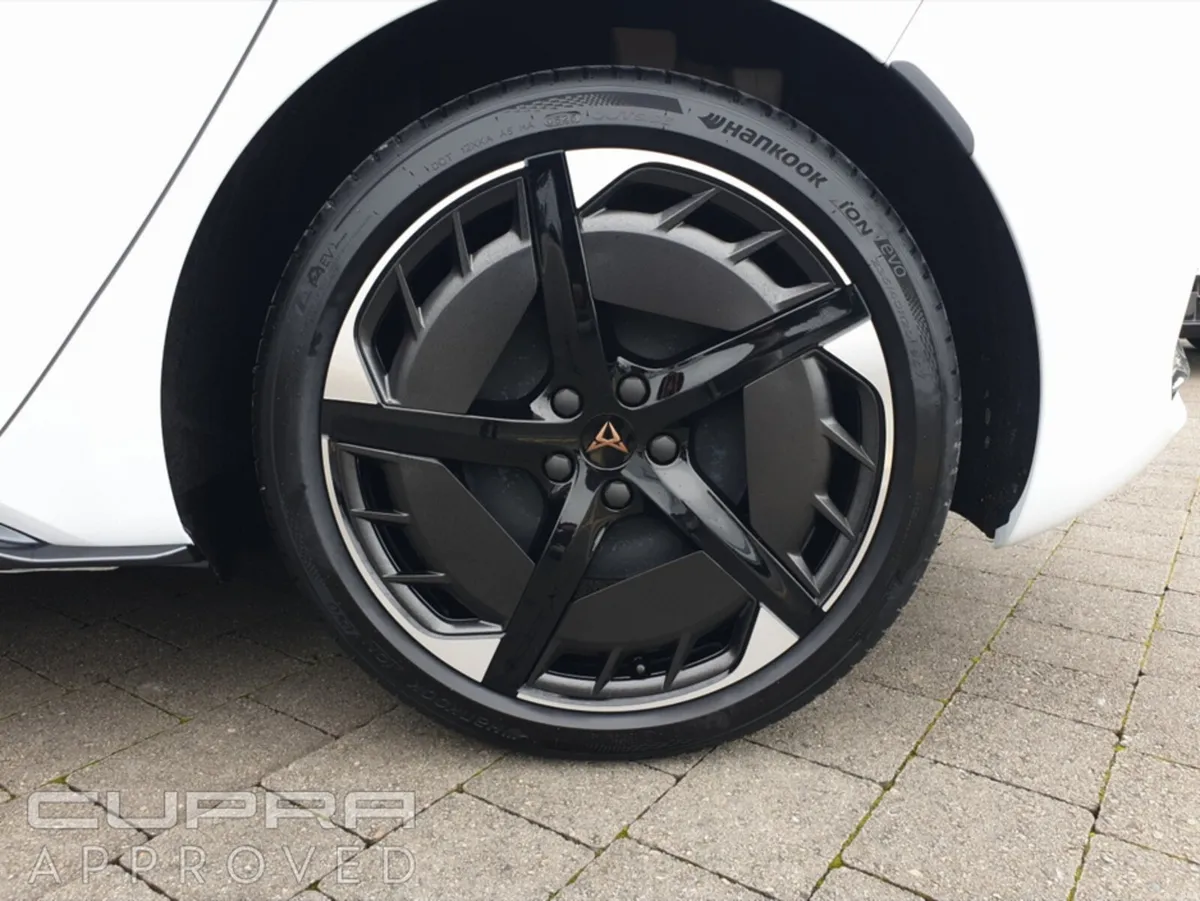 Cupra Born BORN e-Boost (231hp) 77kWh BEV - Image 6