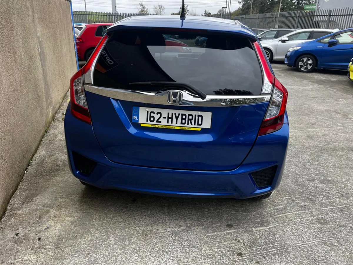 Honda Fit AUTOMATIC SELF CHARGING HYBRID - Image 3