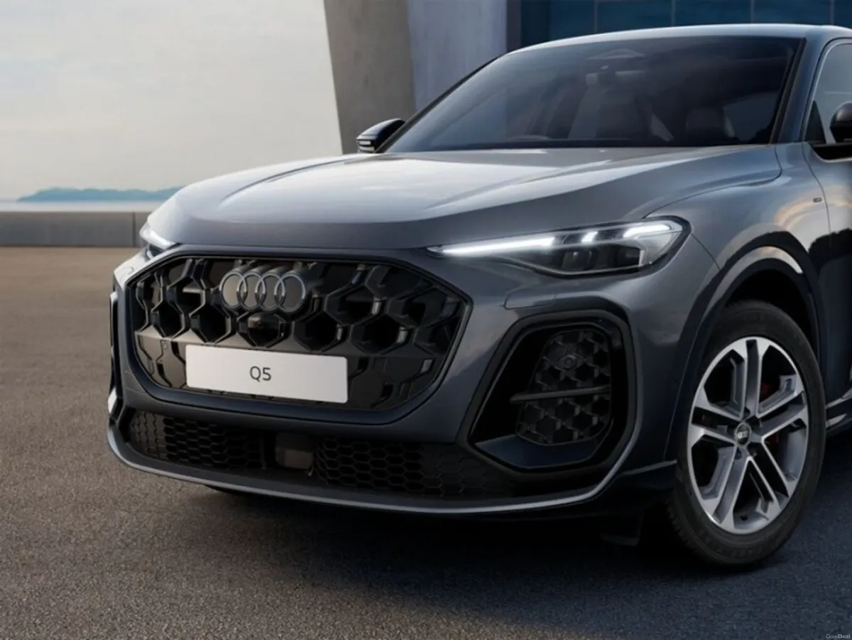 Audi Q5 SPORTBACK 50TFSI E-HYBRID COMPETITION QUAT - Image 3