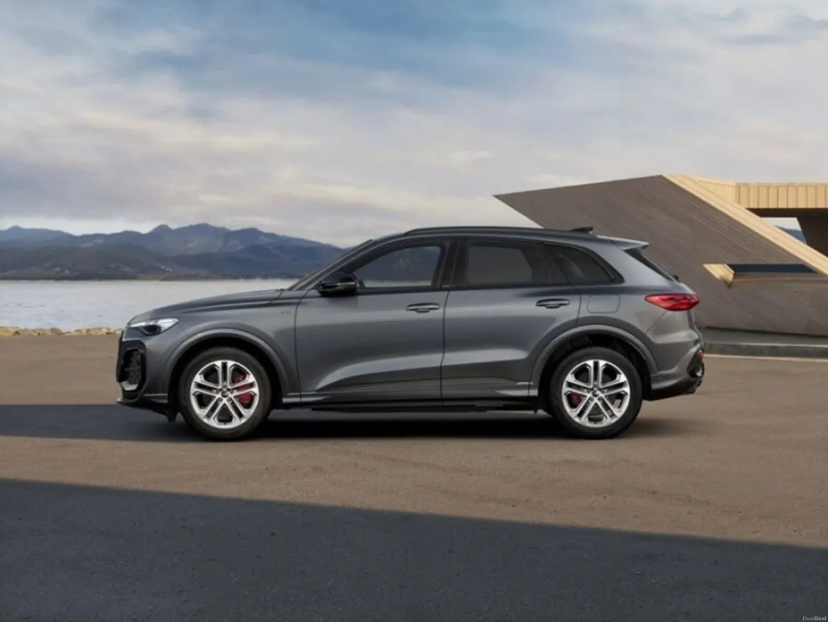 Audi Q5 SUV 2.0TFSI E-HYBRID S-LINE QUATTRO AUTOMA - Image 4