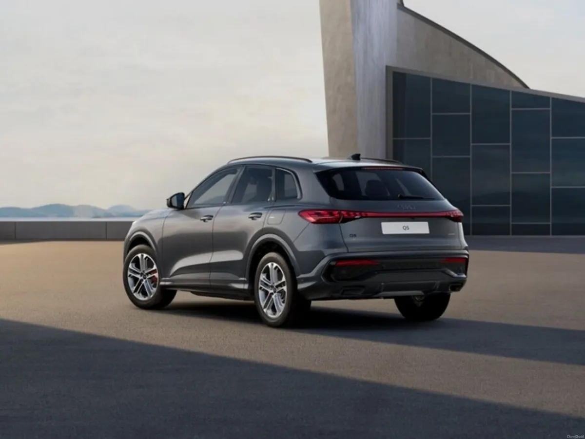 Audi Q5 SUV 2.0TFSI E-HYBRID S-LINE QUATTRO AUTOMA - Image 5