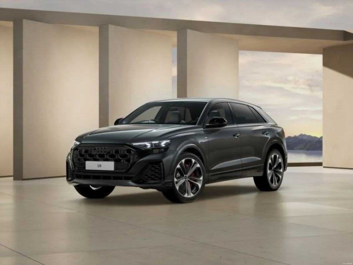 Audi Q8 e-tron SUV COMPETITION 60TFSI E QUATTRO AU - Image 1