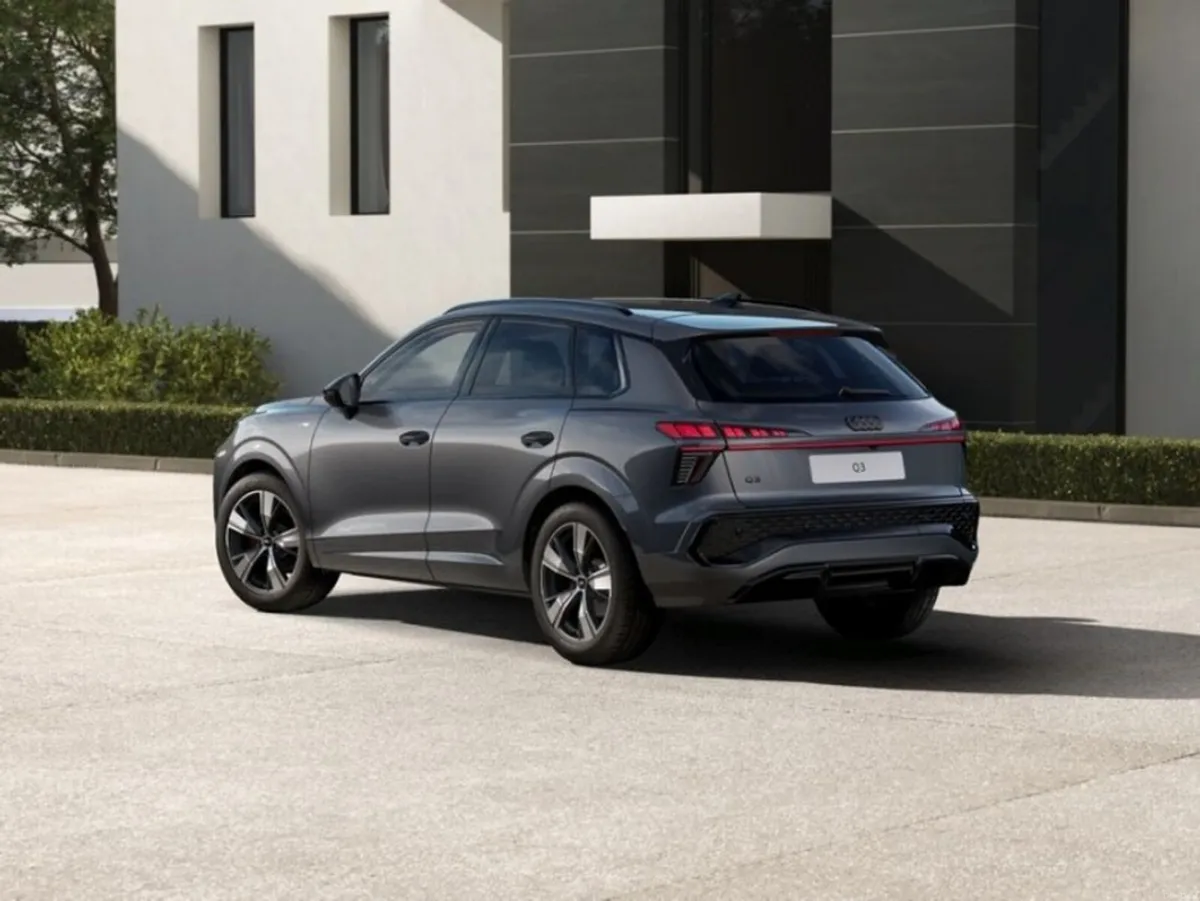 Audi Q3 SUV 1.5TFSI 150BHP S-LINE AUTOMATIC - Image 5