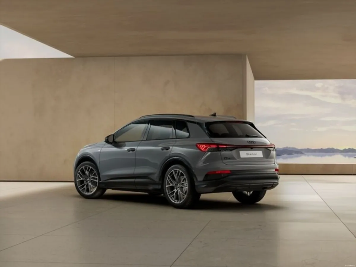 Audi Q4 e-tron S-LINE 40 E-TRON AUTOMATIC - Image 5