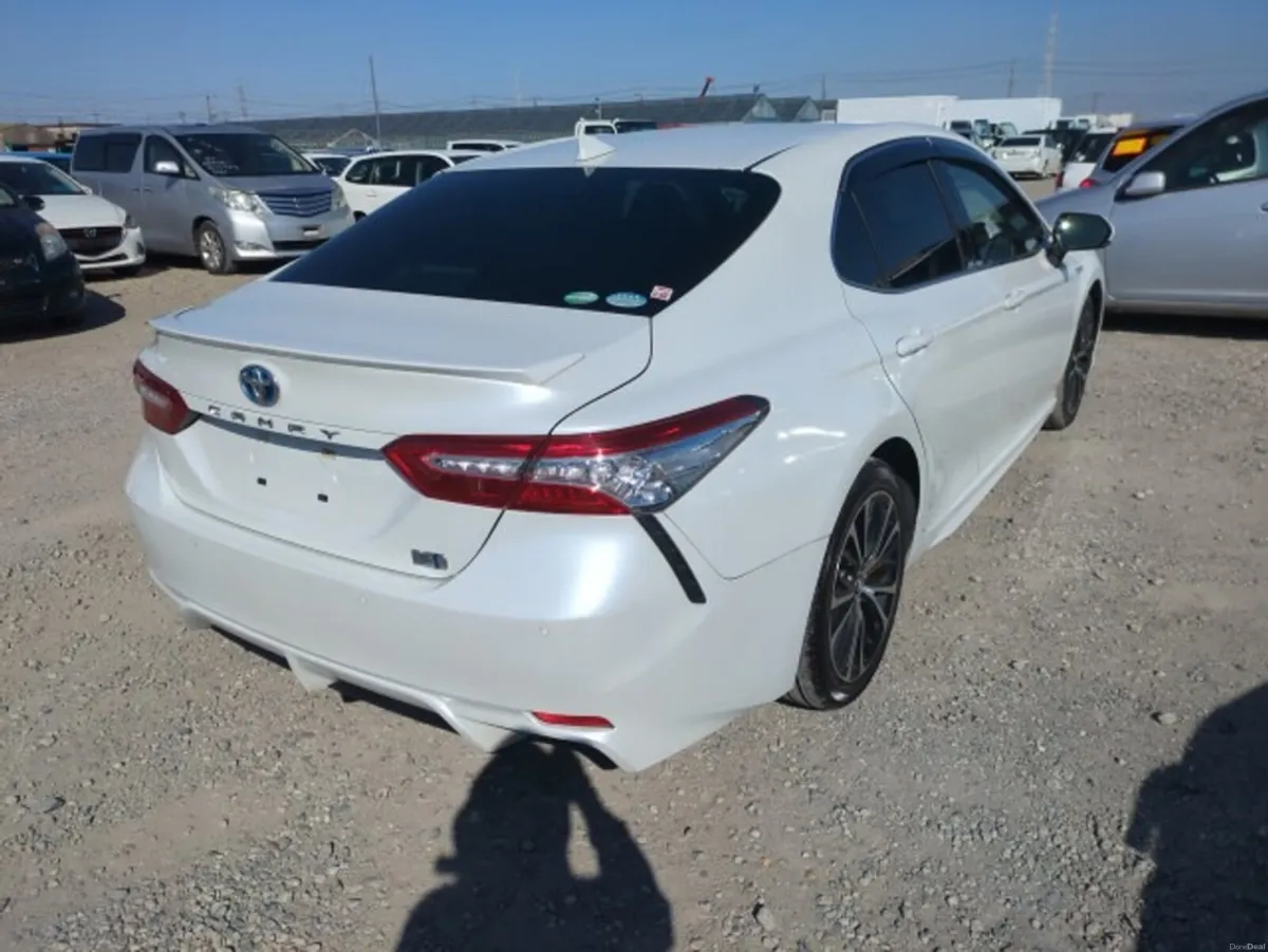 Toyota Camry /2020/2.5 PETROL HYBRID/COMING SOON!! - Image 4