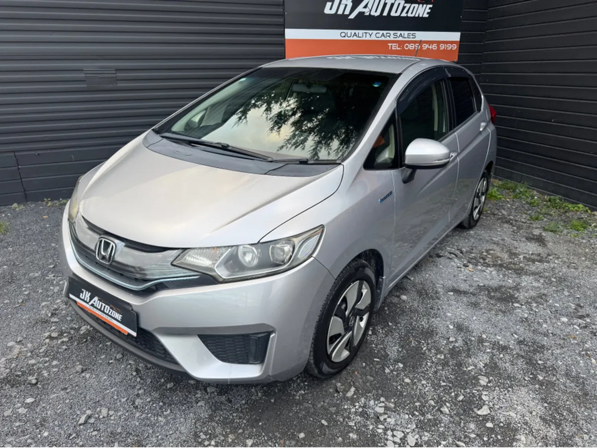 Honda Fit 1.5 HYBRID AUTO - Image 3