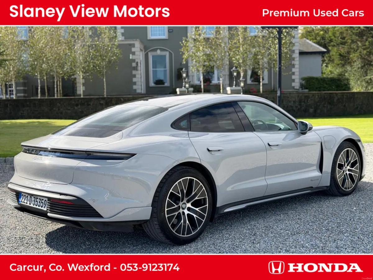 Porsche Taycan 4X2 AUTO - Image 3