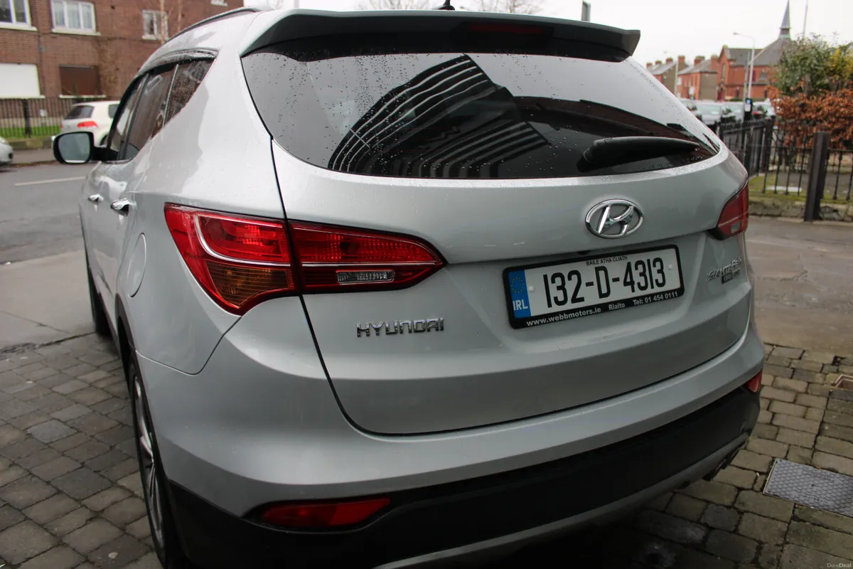 Hyundai Santa Fe 4WD AUTOMATIC 2013 *FSH* - Image 4
