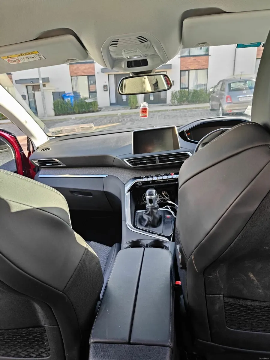 Peugeot 3008 2020 - Image 2