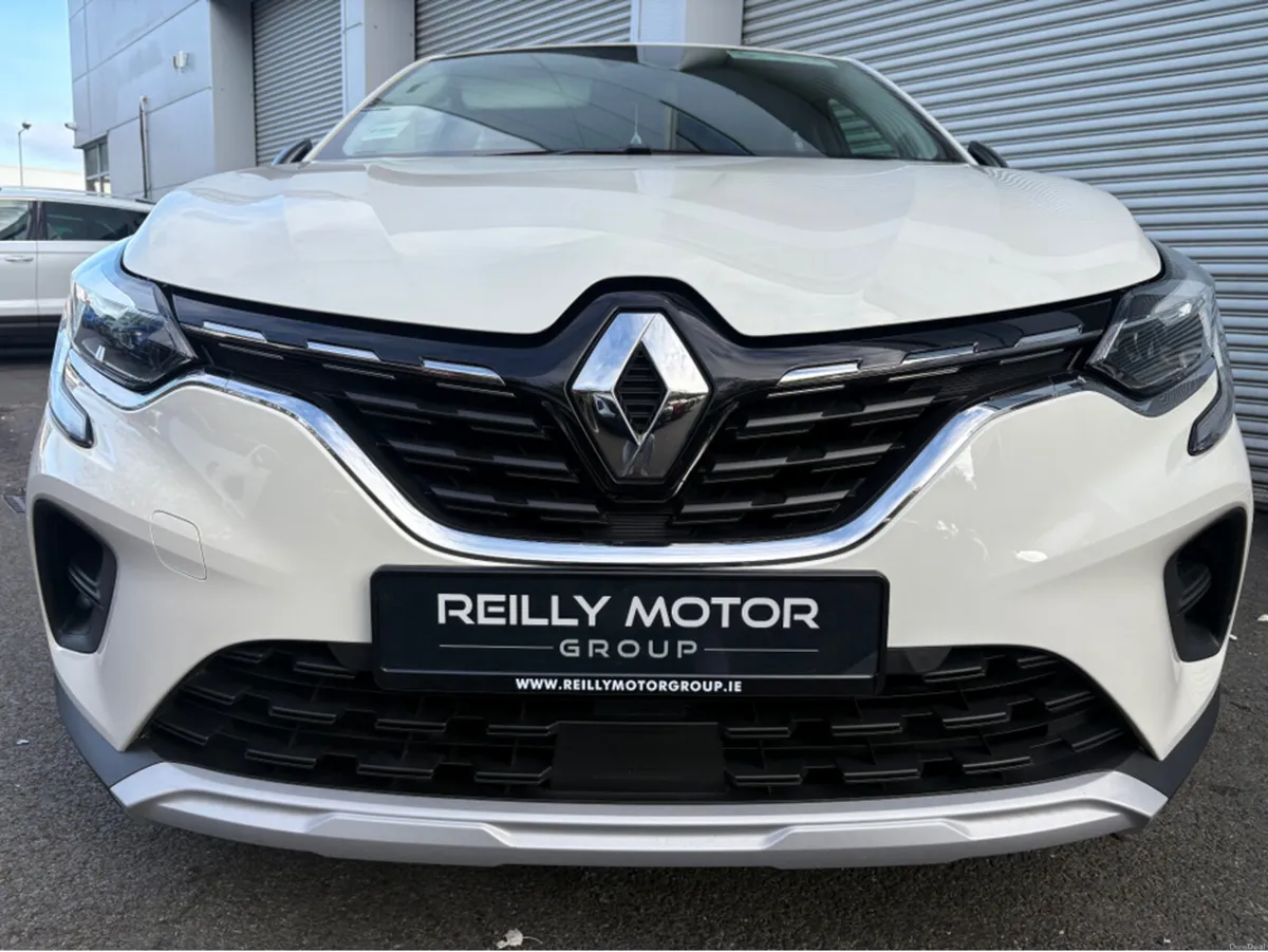 Renault Captur PLAY TCE 100 MY19 5DR - Image 2