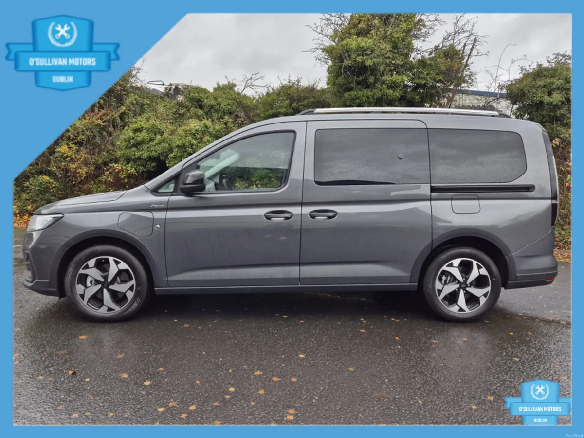 Ford Tourneo Connect TITANIUM/2026/PLUG-IN HYBRID/ - Image 5