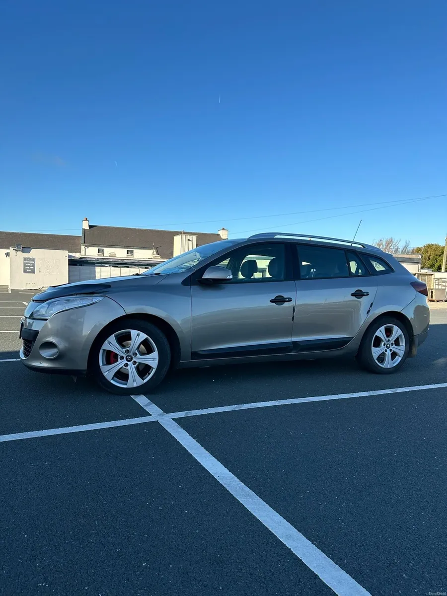 Car Renault Megan automatic transmission - Image 2