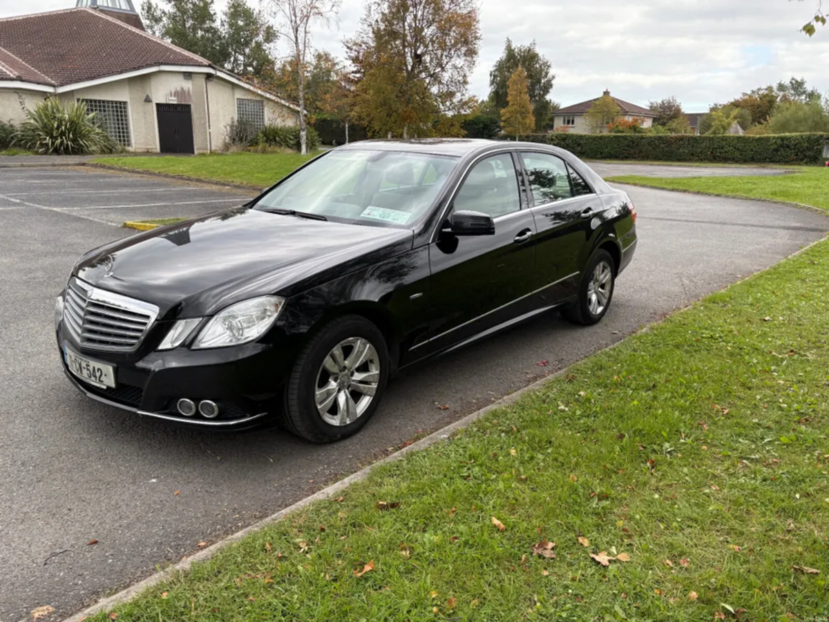 Mercedes-Benz E-Class 220 CDI BLUE EFFICIENCY ELEG - Image 3