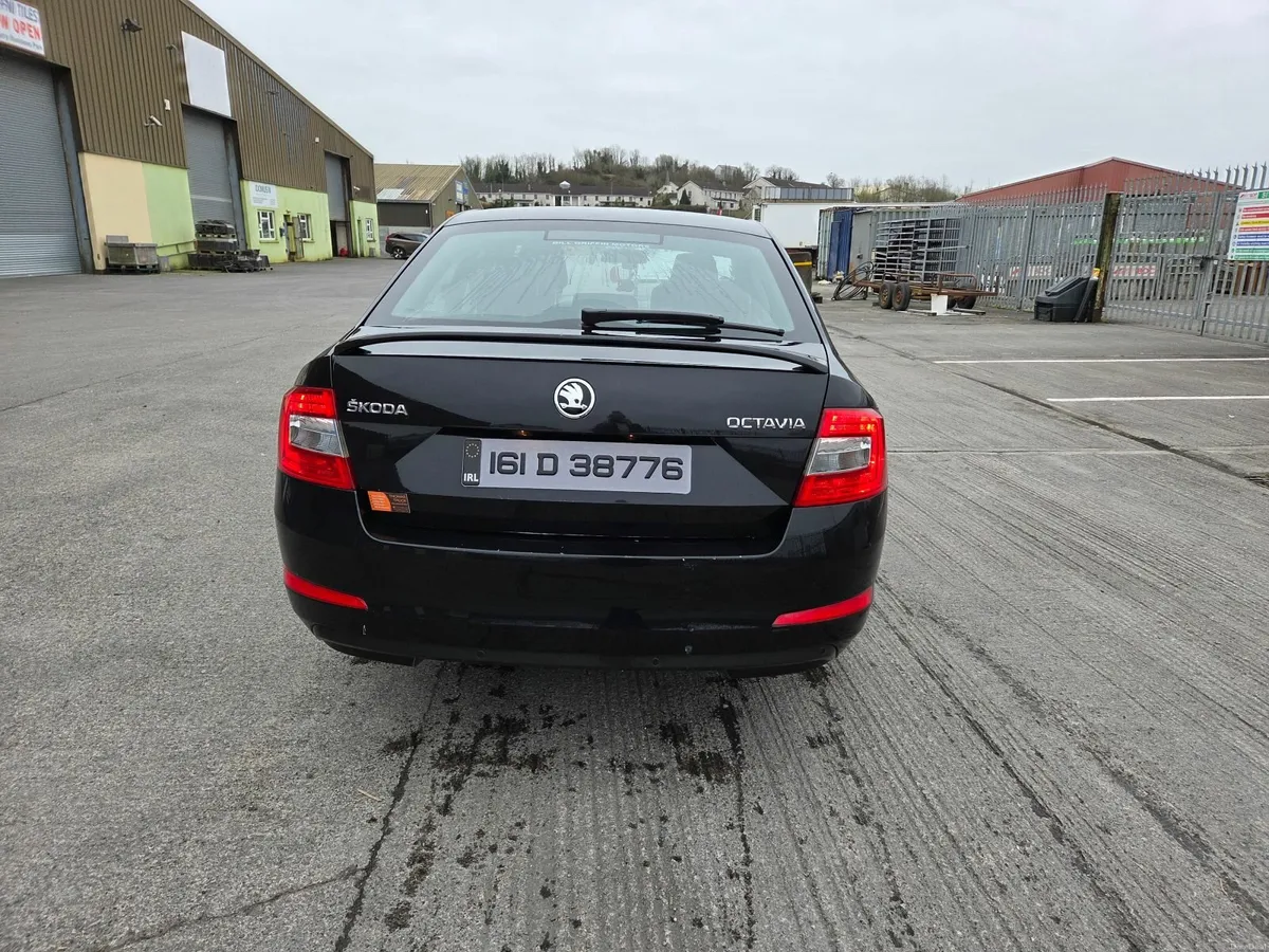 Skoda Octavia 2016 - Image 4