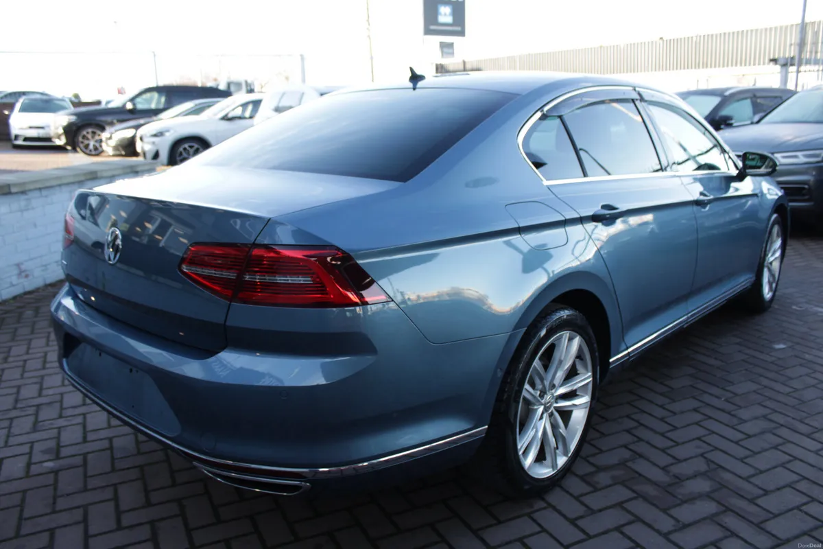 1.4 GTE PLUG IN HYBRID 4DR SALOON /1 OWNER 48420KM - Image 4