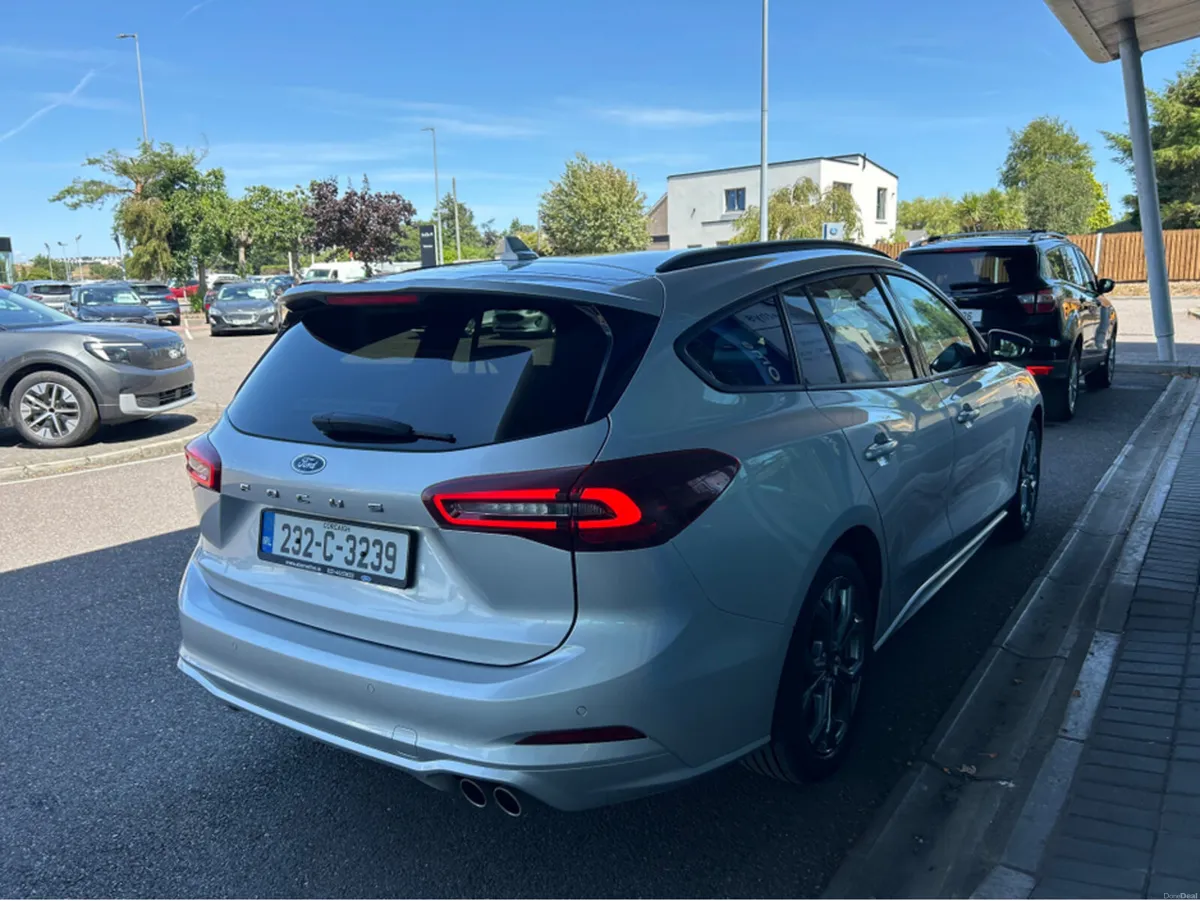 Ford Focus ST-LINE 5W 1.0T 125 M6 F - Image 4