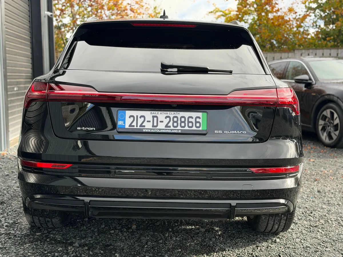 212 Audi Etron Black Edition 55 Quattro - Image 4