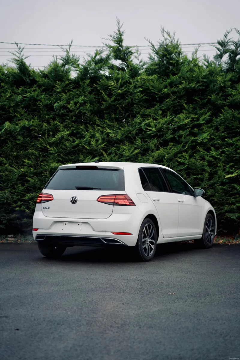 🌟Volkswagen Golf 1.4 TSI Highline 2018🌟 - Image 4