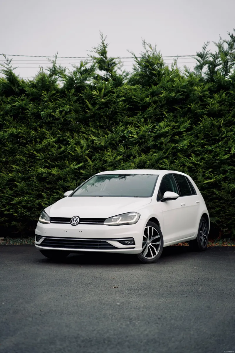 🌟Volkswagen Golf 1.4 TSI Highline 2018🌟 - Image 1