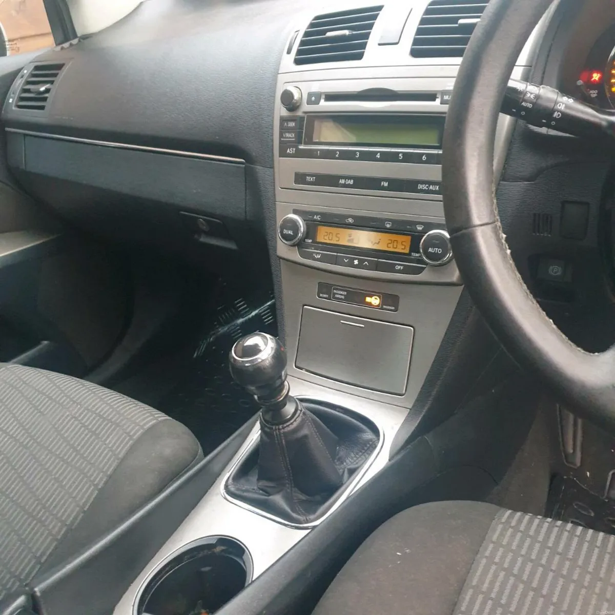 Toyota avensis - Image 2