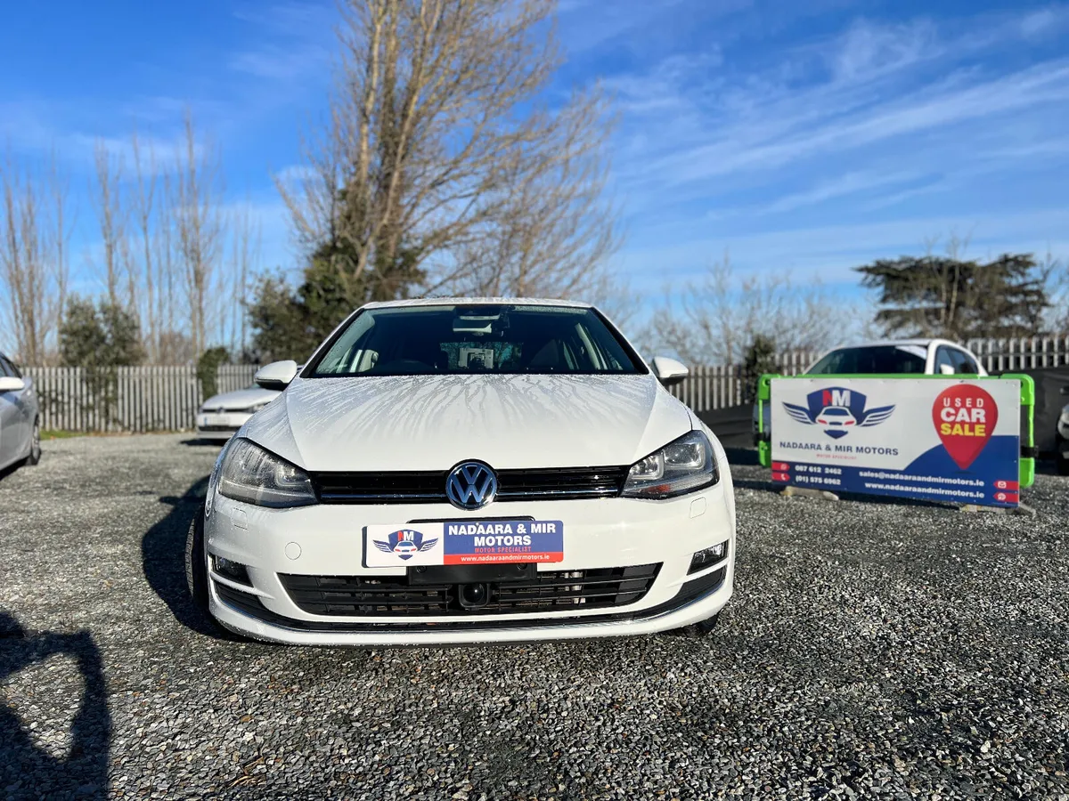 2013 Volkswagen Golf TSI  BLUEMOTION (AUTO) - Image 2