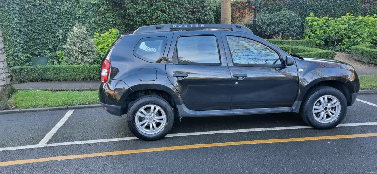 Dacia duster very low km 94k tax nct..Dublin. 5 - Image 4