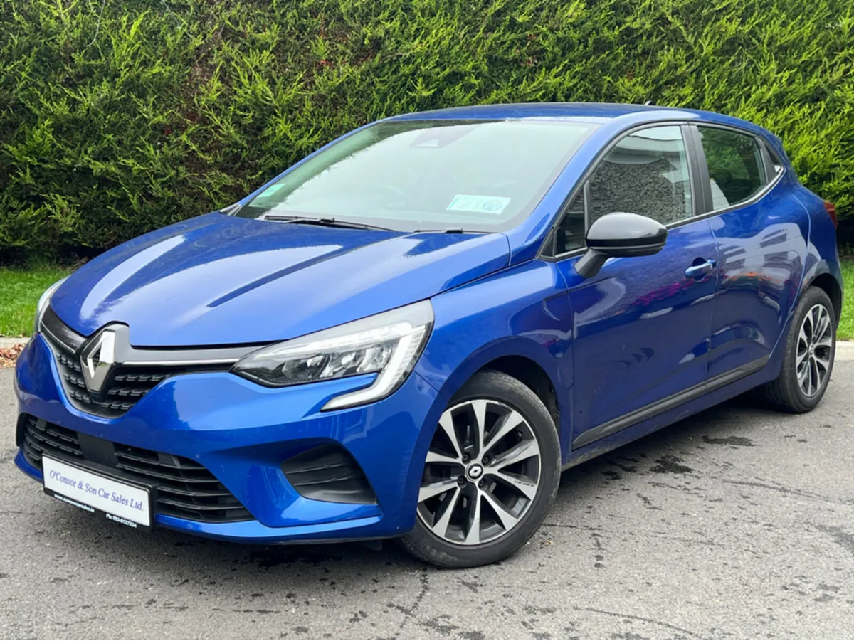 Renault Clio 2023 EQUILIBRE  1.0 TCE 90BHP MANUAL - Image 3