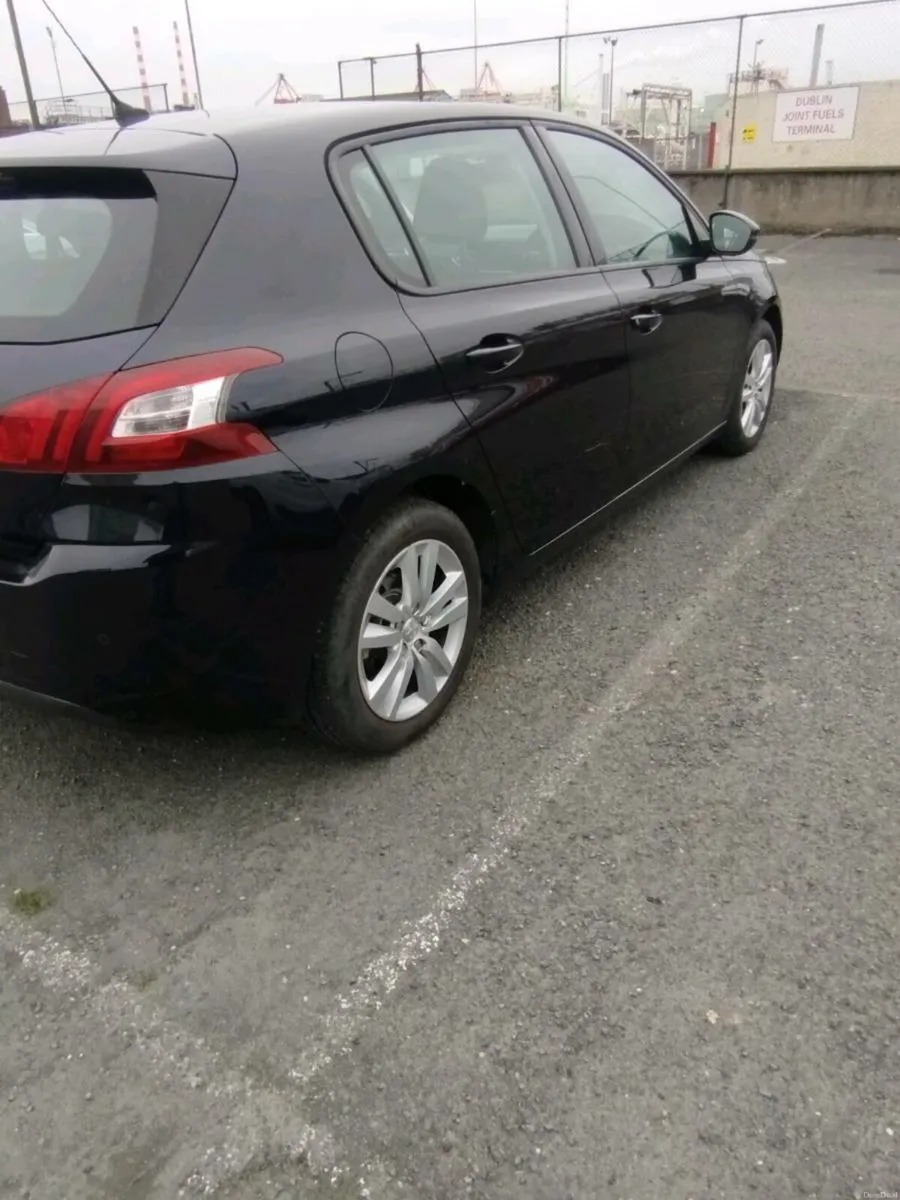 Peugeot 308 - Image 4
