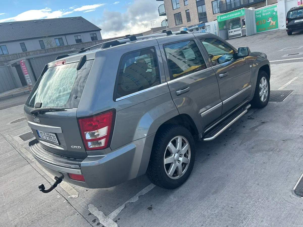 Crew Cab Jeep Grand Cherokee **Deposit taken - Image 4