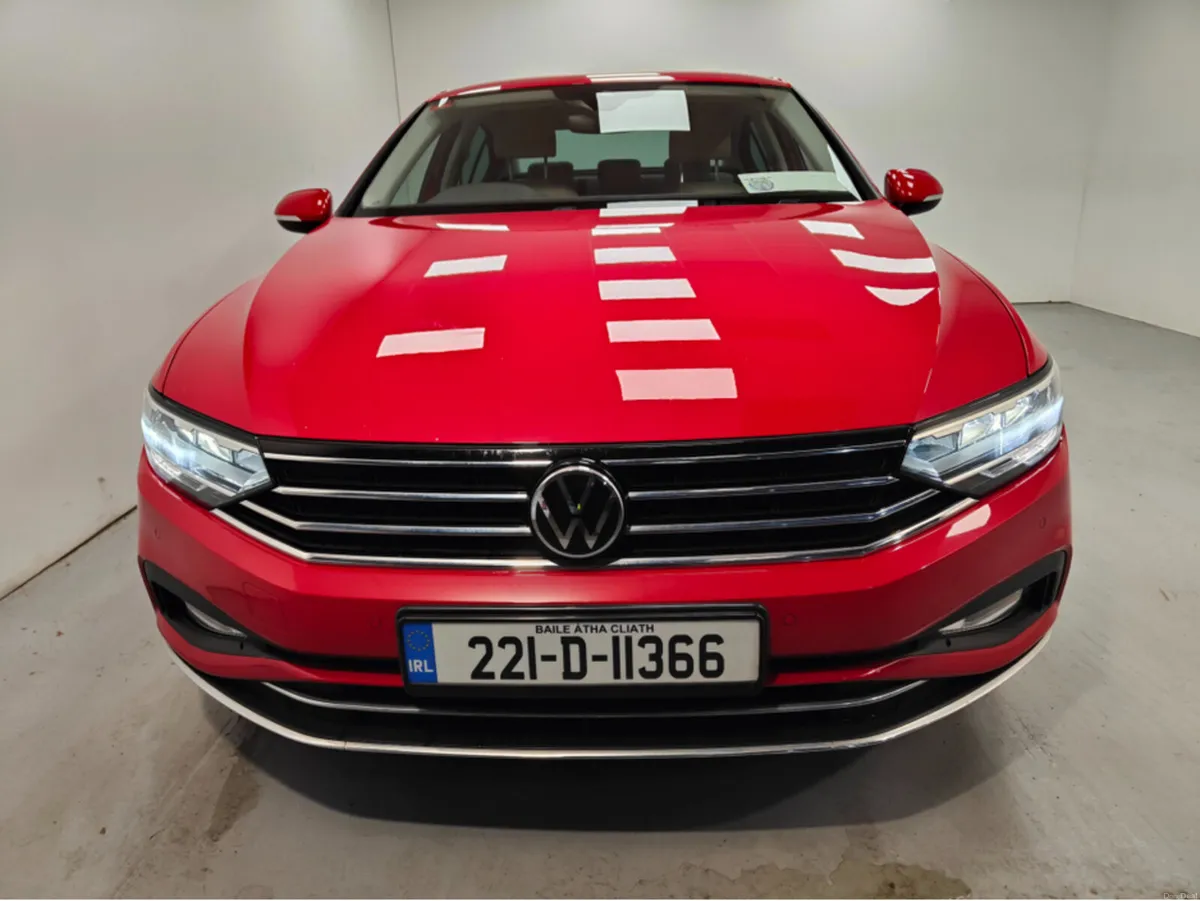 Volkswagen Passat ELEGANCE 2.0 TDI D7F 150 4DR AUT - Image 2