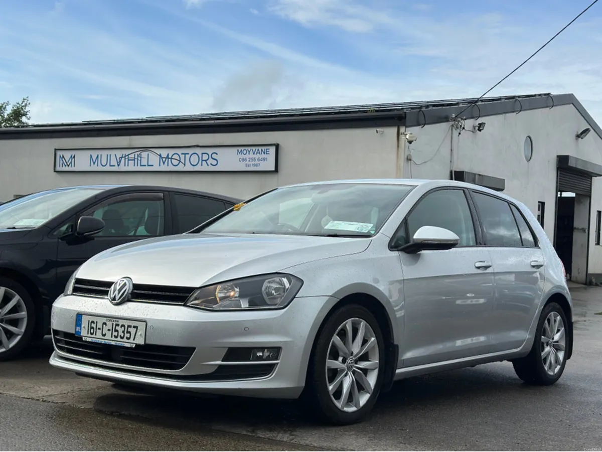 Volkswagen Golf HIGHLINE 1.2 TSI MANUAL 6SPEED FWD - Image 2