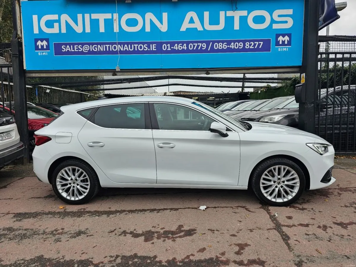 SEAT Leon PLUG IN HYBRID/PETROL, AUTOMATIC, LOW MI - Image 2