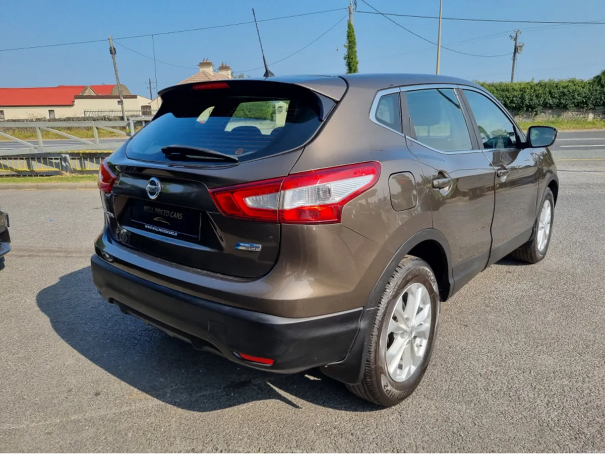 Nissan Qashqai 1.5 DSL XE 4DR - Image 6