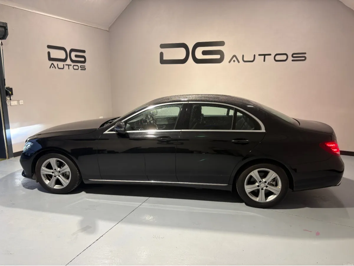 Mercedes-Benz E-Class LOW MILEAGE- E220 D SE 4DR A - Image 1