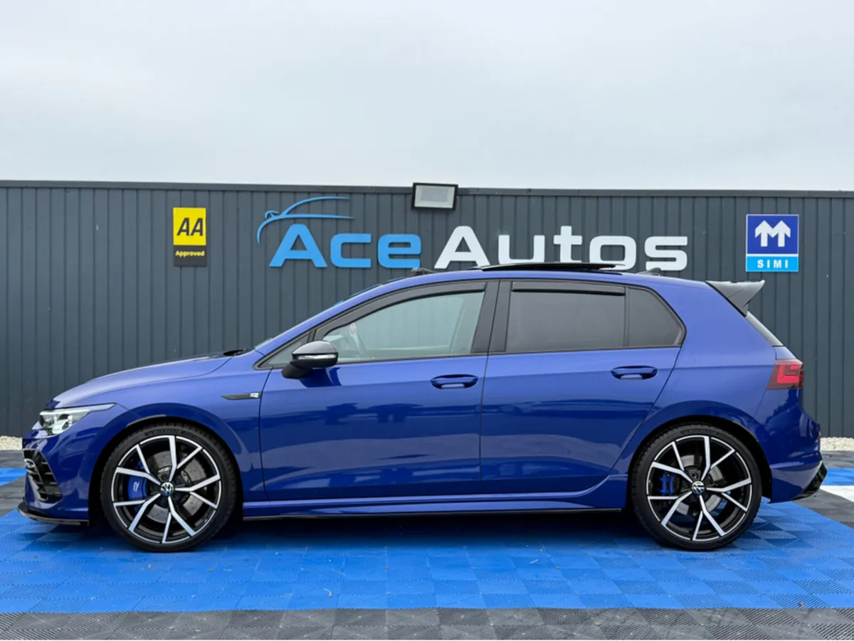 Volkswagen Golf R - 2.0L PETROL 4WD 320BHP AUTO - - Image 4