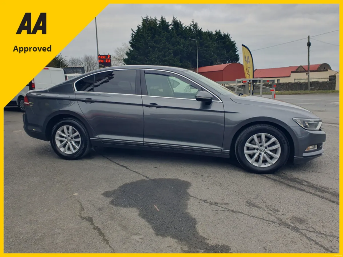 Volkswagen Passat CL BE 2.0 TDI MANUAL 6SPEED FWD - Image 2