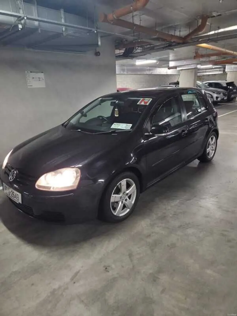 2007 Volkswagen Golf - Image 2