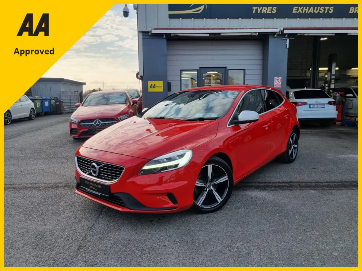 Volvo V40 2.0 D2 R-DESIGN 120BHP 5DR 40 SERIES - Image 2