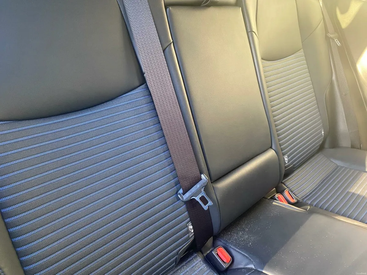 Toyota Rav 4 sport - Image 3