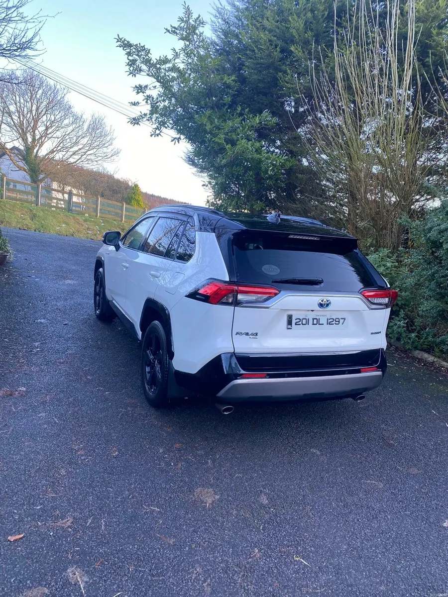 Toyota RAV  4  sport - Image 2