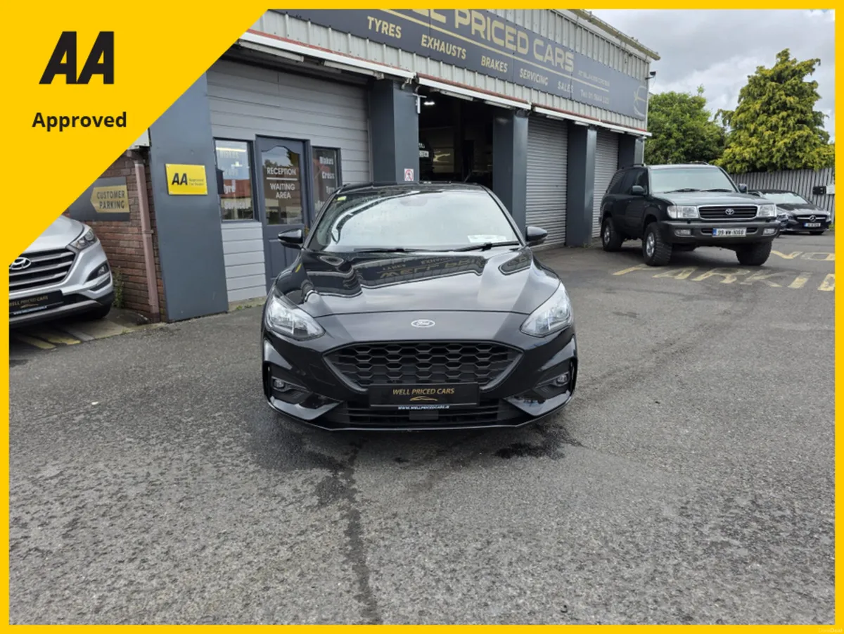 Ford Focus ST-LINE 1.0 ECOBOOST 125 125PS 4DR - Image 3