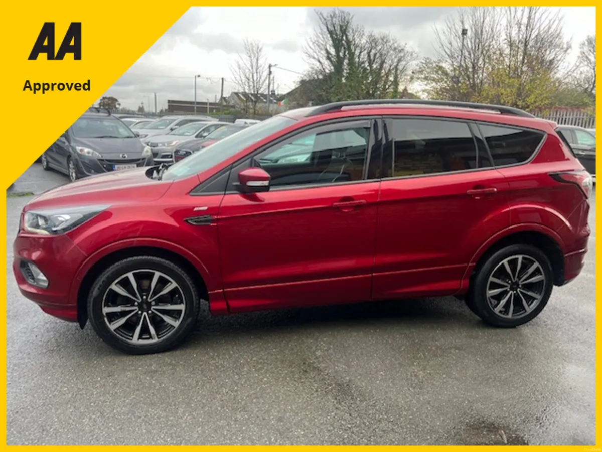 Ford Kuga ST-LINE 1.5 TDCI - Image 4