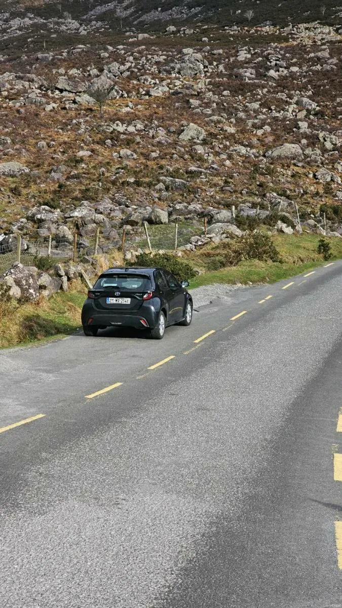 2021 Toyato Yaris - Image 2