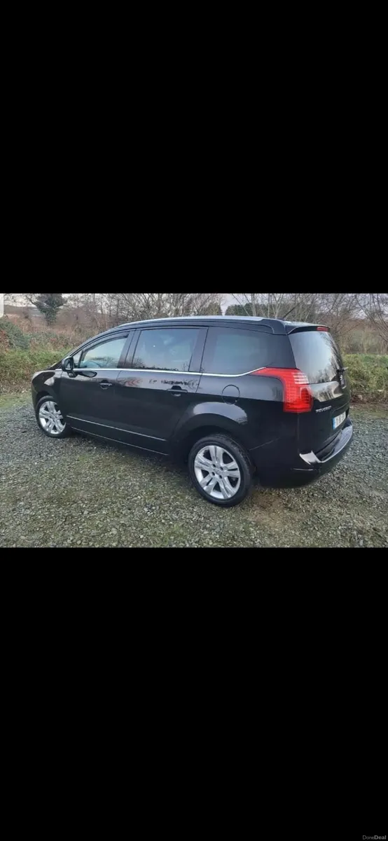 Peugeot 5008 2011 - Image 3