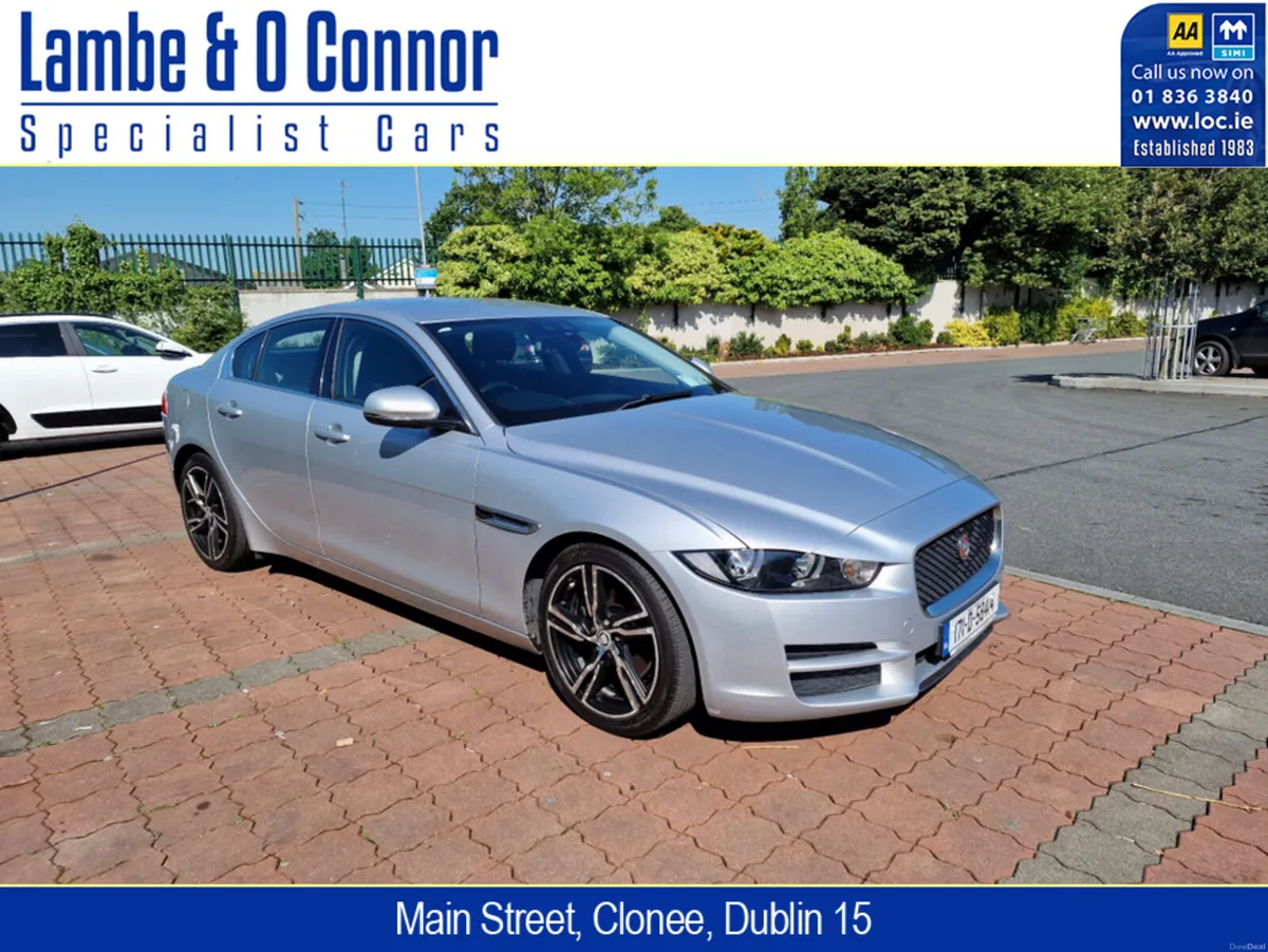 Jaguar XE 2.0 D PRESTIGE *** SILVER MET / BLACK LE - Image 3