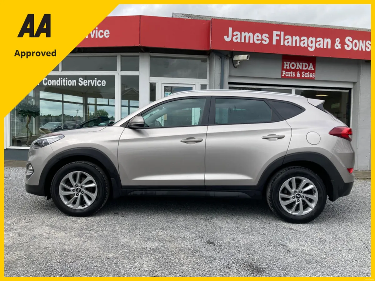 Hyundai Tucson 1.7 EXECUTIVE 5DR - Image 4