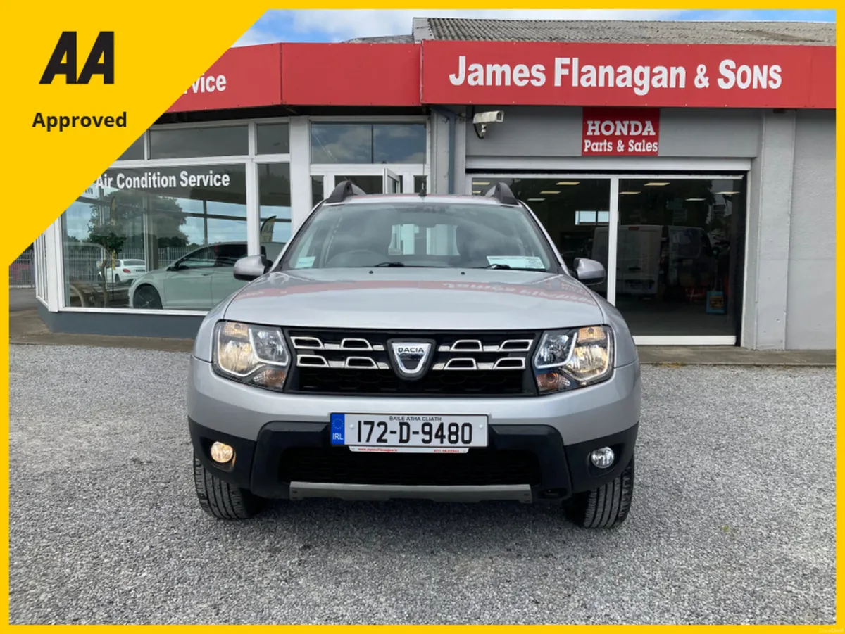 Dacia Duster SIGNATURE 1.5 DCI 110 4 4DR - Image 2