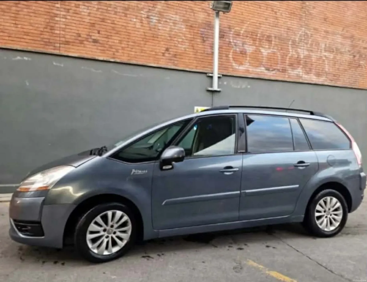 Citroen C4 Grand Picasso 1.6 Diesel Automatic 2007 - Image 1