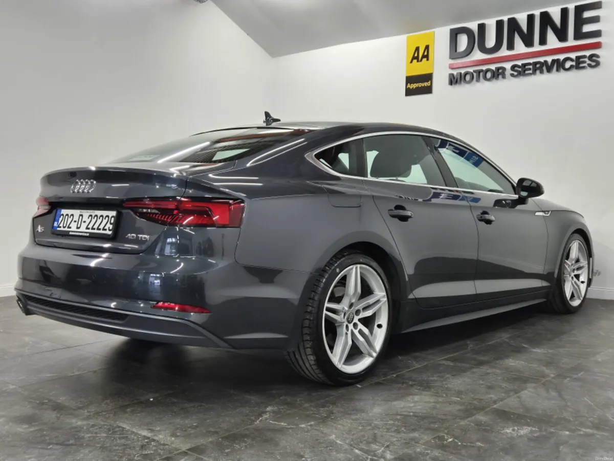 Audi A5 2.0 TDI S-LINE 40 190PS 5DR AUTO*SAT NAV*T - Image 4